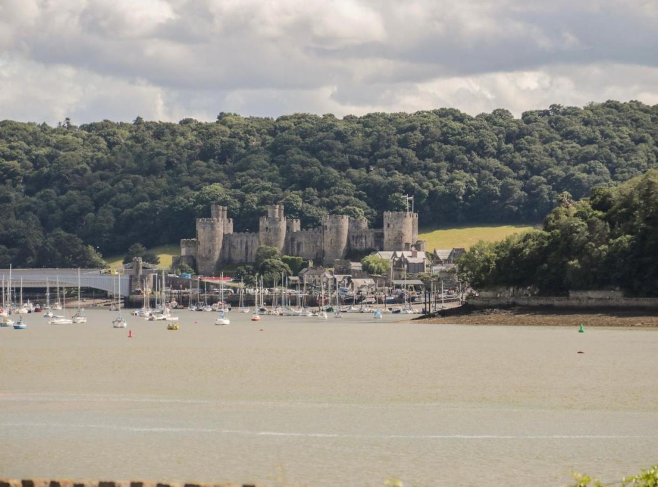 The Mooring Deganwy Apartment Conwy Exterior photo